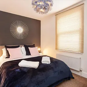 5 Blue Bridge Court , York United Kingdom